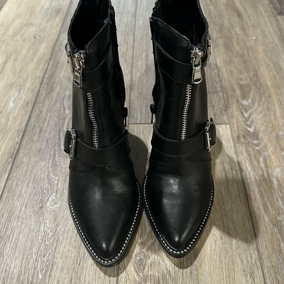 Steve Madden Halle Black Leather Boots - Picture 3 of 11